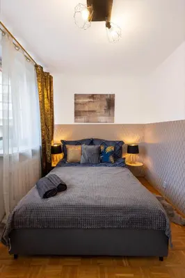 Łóżko lub łóżka w pokoju w obiekcie ClickTheFlat Bellottiego Apart Rooms