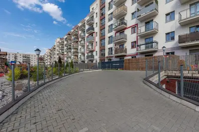 Budynek, w którym mieści się apartament