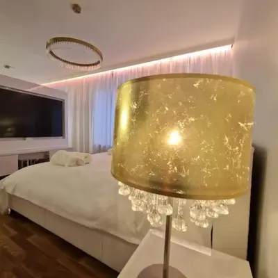 Luxury Princessa Apartment & garage & cable tv channels