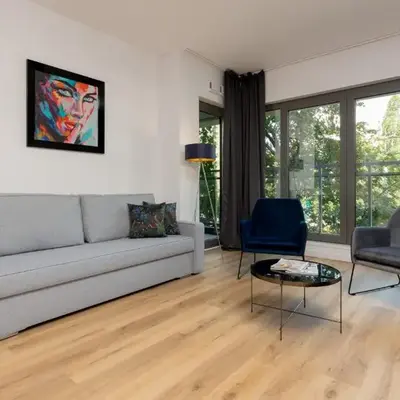 Apartment Avenue Solidarnosci on Wola by Noclegi Renters