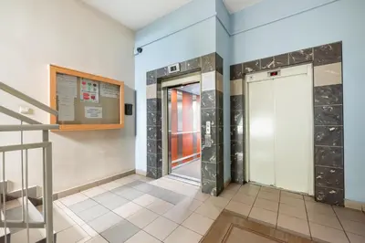 Plan piętra w obiekcie Rondo Szendzielarza Standard Studio by BookingHost