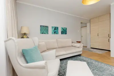 Część wypoczynkowa w obiekcie Cozy Two-Bedroom Apartment Mokotow by Noclegi Renters