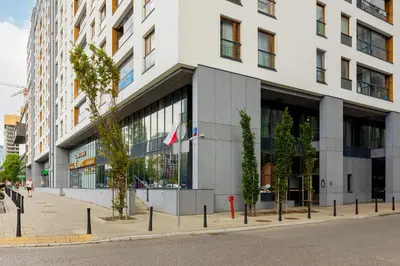 Budynek, w którym mieści się apartament