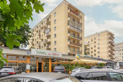 Budynek, w którym mieści się apartament
