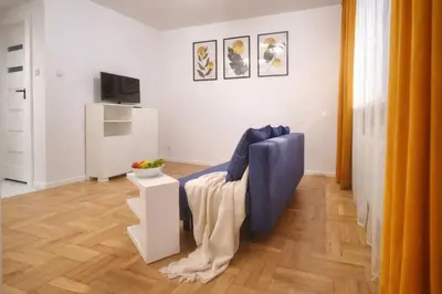Telewizja i/lub zestaw kina domowego w obiekcie Cozy and quiet studio in Warsaw