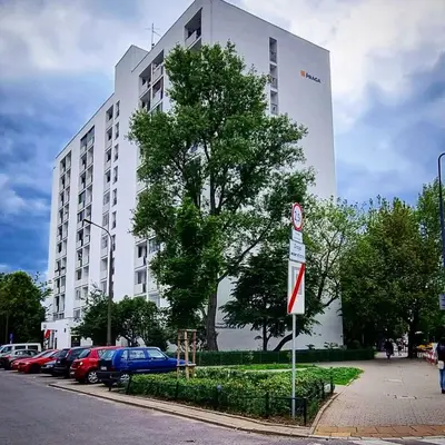 Budynek, w którym mieści się apartament