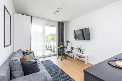 Telewizja i/lub zestaw kina domowego w obiekcie SuperApart Bokserska 71a MiniStudio - Blisko Lotniska Chopina