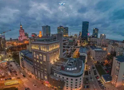 Widok na miasto Warszawa z tego apartamentu