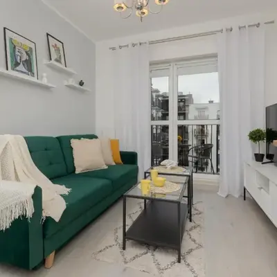 Cozy Apartment with Parking Bakalarska by Noclegi Renters