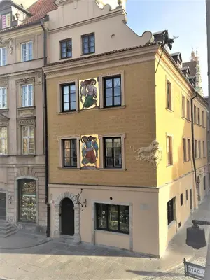 Budynek, w którym mieści się aparthotel