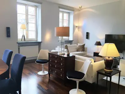 Telewizja i/lub zestaw kina domowego w obiekcie MONDRIAN Luxury Apartments Old Town