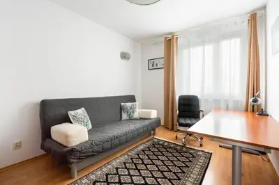 Część wypoczynkowa w obiekcie KEN 54 2-Bedroom Apartment by BookingHost