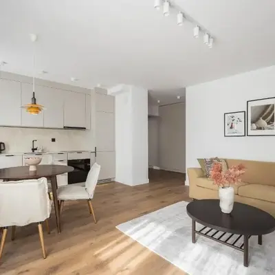 Metro Kabaty Elegant Apartment by BookingHost