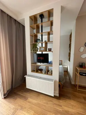Część wypoczynkowa w obiekcie Studio w Centrum Warszawy ulica Chmielna - 500m od dworca Centralnego - by Good Sleeping