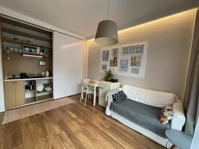 Kuchnia lub aneks kuchenny w obiekcie Studio w Centrum Warszawy ulica Chmielna - 500m od dworca Centralnego - by Good Sleeping