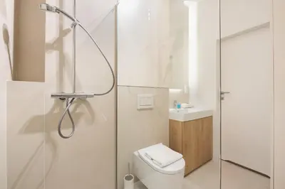 Łazienka w obiekcie Centrum Nauki Kopernika Luxury Studio by BookingHost