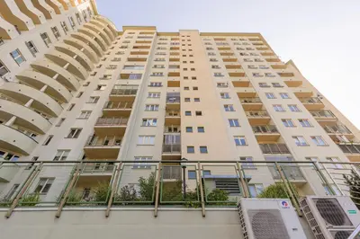 Budynek, w którym mieści się apartament