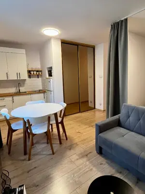 Kuchnia lub aneks kuchenny w obiekcie OhMyHome - Hala Mirowska