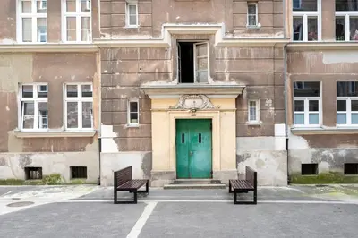Fasada lub wejście do obiektu Metro Wileński Varsovia Studio #3 by BookingHost