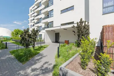 Budynek, w którym mieści się apartament