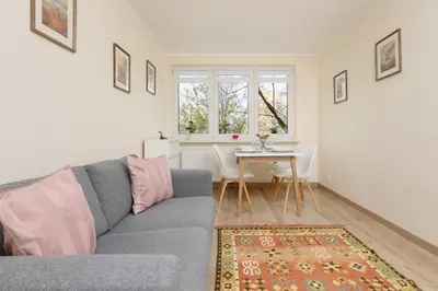 Część wypoczynkowa w obiekcie Dickens St Apartment Warsaw by Noclegi Renters