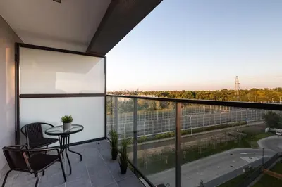 Balkon lub taras w obiekcie SuperApart Przy Forcie 12 - Ursus, blisko Factory
