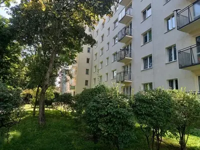 Budynek, w którym mieści się apartament