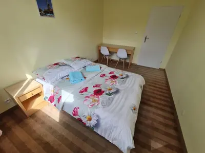 Łóżko lub łóżka w pokoju w obiekcie Fantastic Waw - Z6 Room - 204B