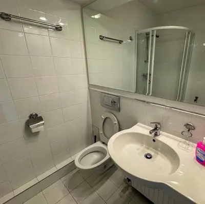 Łazienka w obiekcie Fantastic Waw - Z6 Room - 403AN