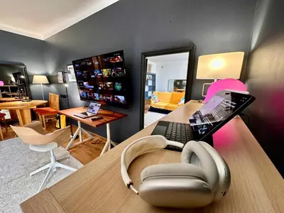 Telewizja i/lub zestaw kina domowego w obiekcie BEAUTY 2 WiFi 1 Gbs TV'80 Netflix HBO Disney+