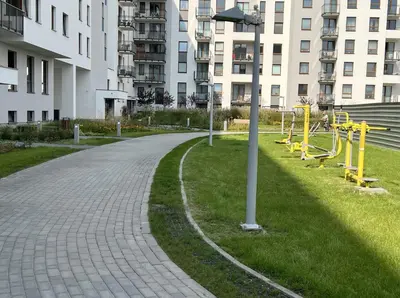 Ogród w obiekcie Studio Apartment Raspberry by Galeria Północna