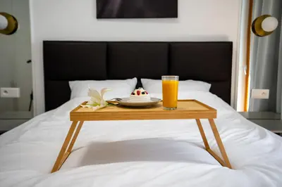 Łóżko lub łóżka w pokoju w obiekcie Kasprzaka 29A Business Apartments N1 - Parking, Balcony, Targi Expo - by Rentujemy