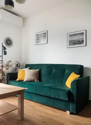 Część wypoczynkowa w obiekcie Praga Apartment with the View by BookingHost