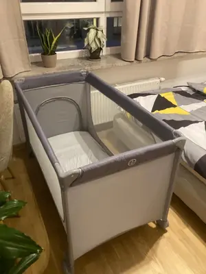 Łóżko lub łóżka w pokoju w obiekcie Przestronny apartament na Dolnej