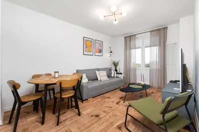 Telewizja i/lub zestaw kina domowego w obiekcie Kasprowicza 15 by Homeprime