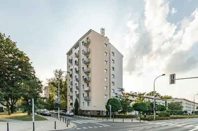 Budynek, w którym mieści się apartament