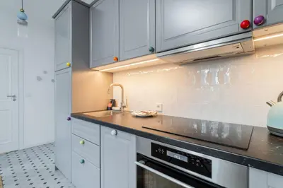 Kuchnia lub aneks kuchenny w obiekcie Orchard Apartment City Center