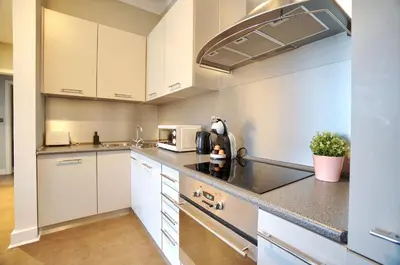 Kuchnia lub aneks kuchenny w obiekcie Warsaw Premium Apartments MARKET VIEW Old Town