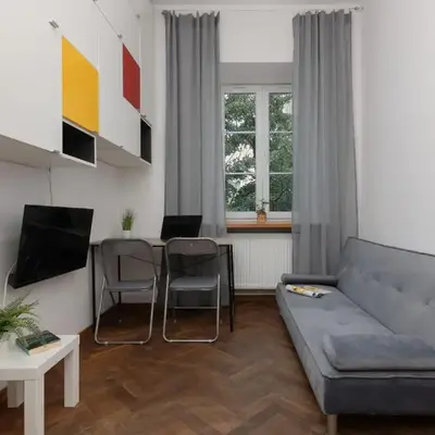 Affordable Studio for 3 Guests near Metro Station by Noclegi Renters