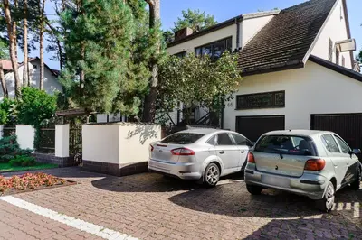 Budynek, w którym mieści się apartament