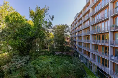 Budynek, w którym mieści się apartament