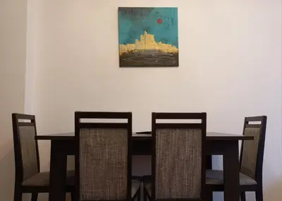 Część wypoczynkowa w obiekcie Nowogrodzka Central Apartment