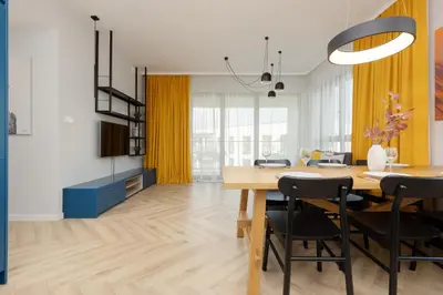 Część wypoczynkowa w obiekcie Cozy & Spacious Family Apartment by Noclegi Renters