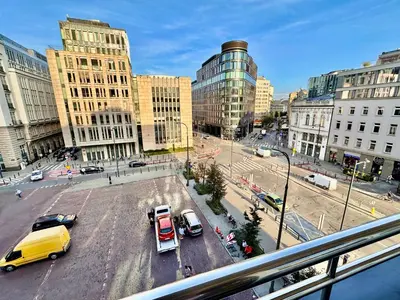 Widok na miasto Warszawa z tego apartamentu