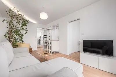 Telewizja i/lub zestaw kina domowego w obiekcie Górnośląska 17/19 by Homeprime