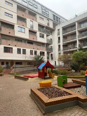 Plac zabaw dla dzieci w obiekcie Komfortowy apartament na Floriańskiej, park Praski, Dw Wileński,w odległości spaceru od starego miasta, Напротив офиса для прохождения теста CES для моряков, wystawiamy faktury dla firmy KSeF