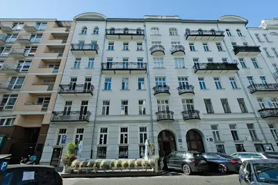 Budynek, w którym mieści się apartament