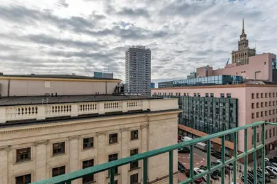 Widok na miasto Warszawa z tego apartamentu