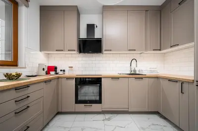 Kuchnia lub aneks kuchenny w obiekcie Kasprzaka 29A Separate Bedroom Free Garage By Perfect Apart