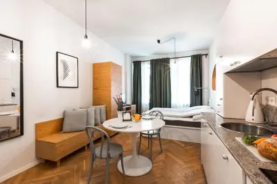 Plan piętra w obiekcie Cute Apartment perfect for business and travel.